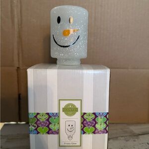Scentsy Frosty Glow Snowman Warmer